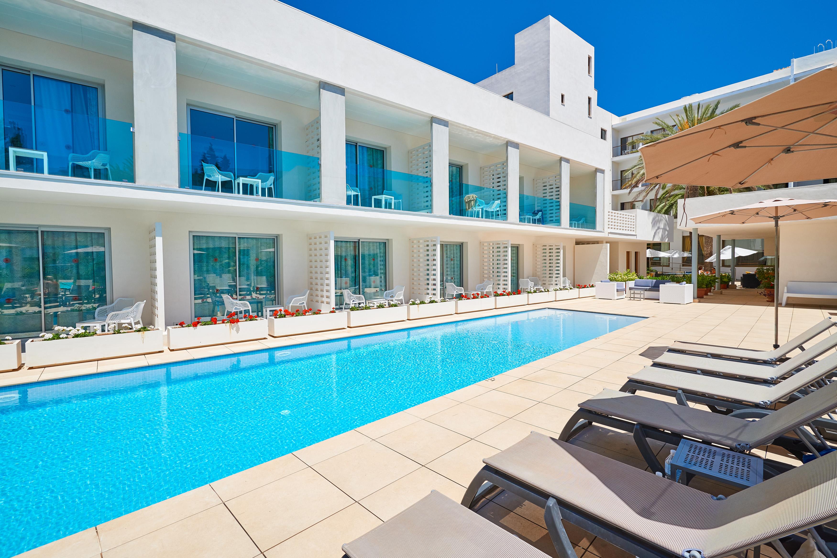 Hotel More Алькудия Экстерьер фото