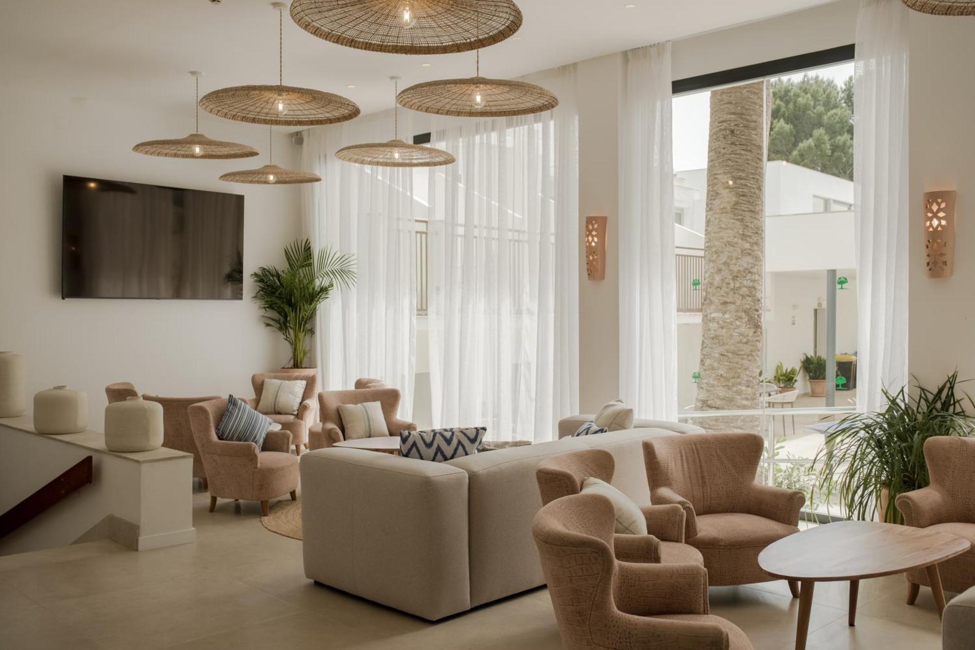 Hotel More Алькудия Экстерьер фото