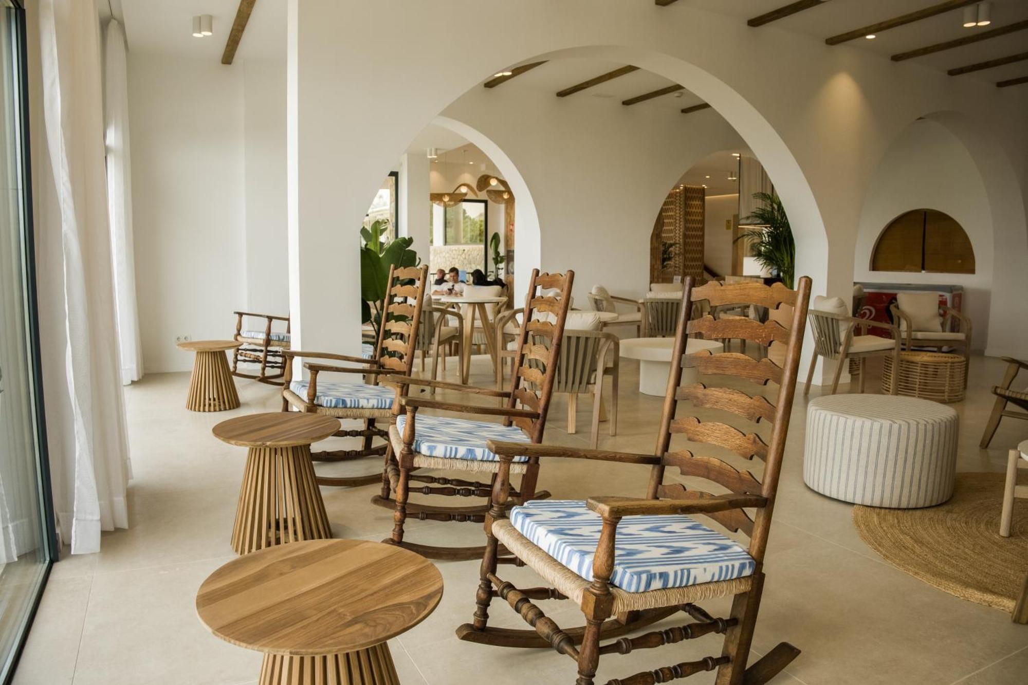 Hotel More Алькудия Экстерьер фото