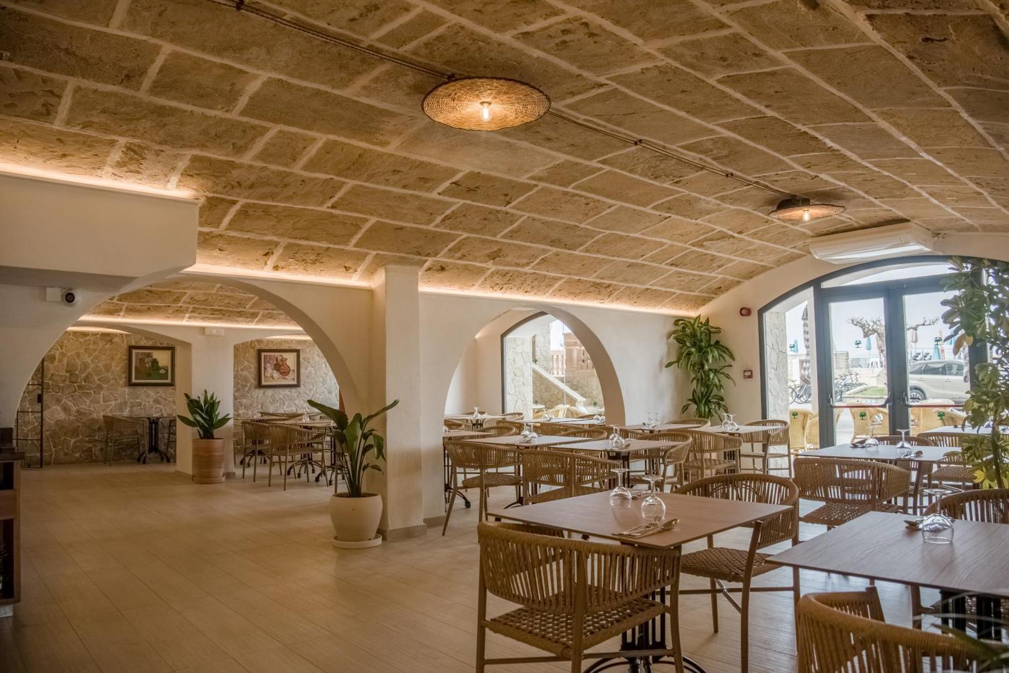 Hotel More Алькудия Экстерьер фото